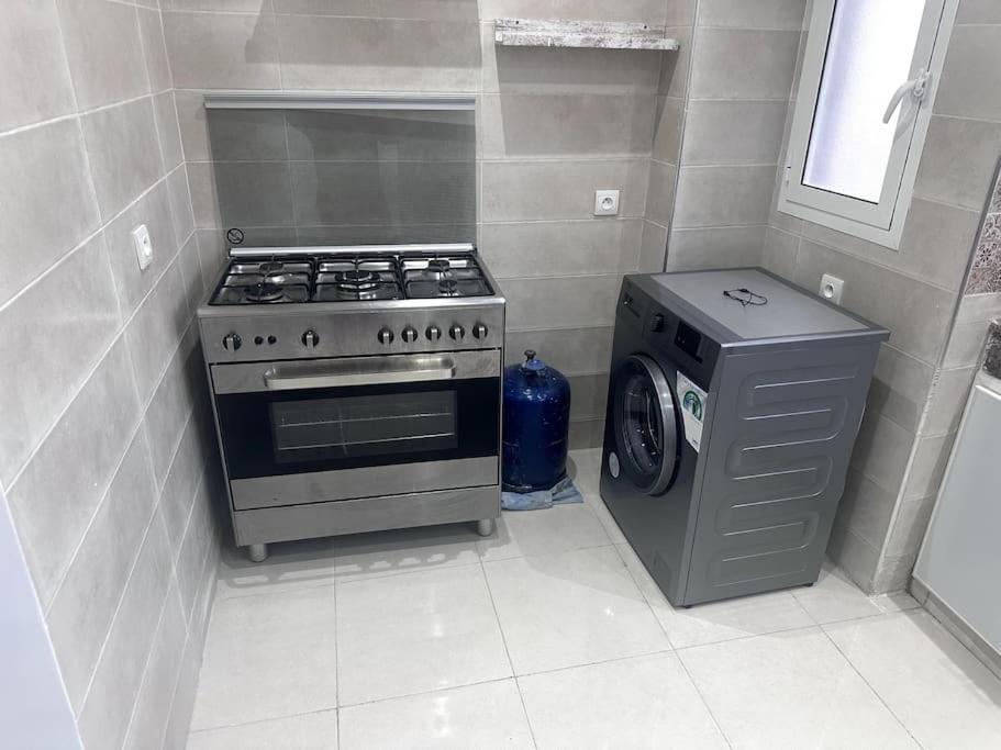 Appartement Mamouniya - Host Only Families Rabat Bagian luar foto